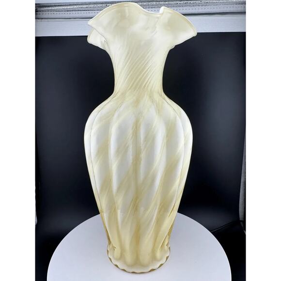 Vintage Yellow & White Swirl Fenton Vase - Picture 1 of 6